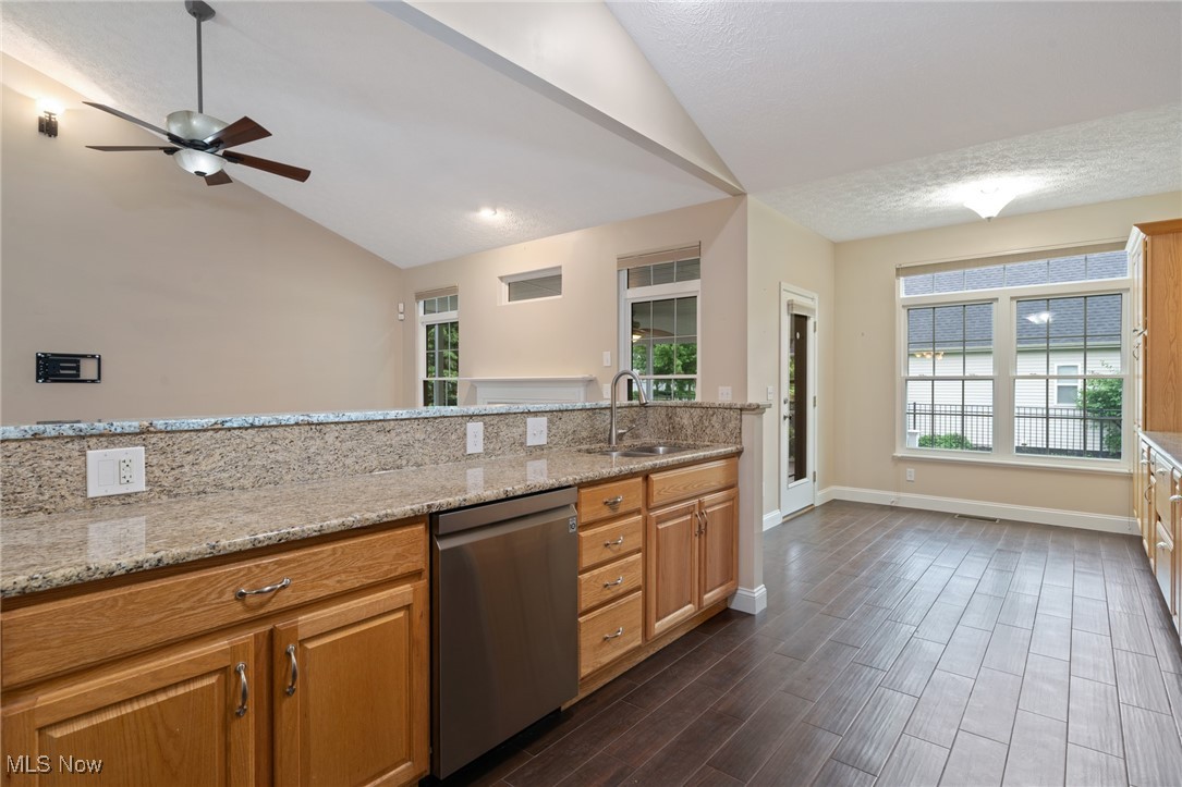 31827 Woodbridge Way, Avon Lake, Ohio image 17