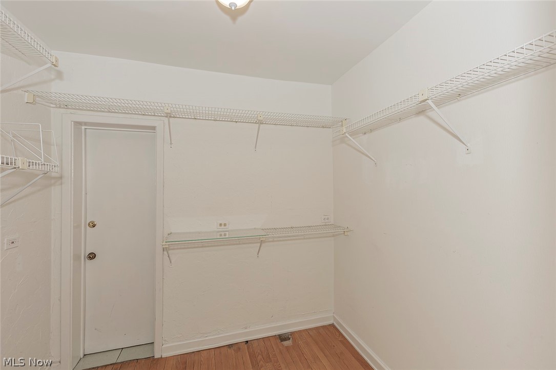 Buckingham Condo - Residential