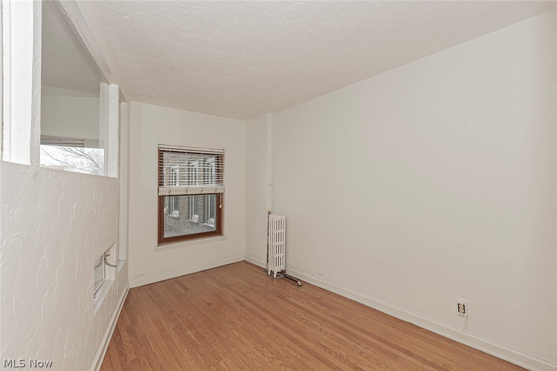 Buckingham Condo - Residential