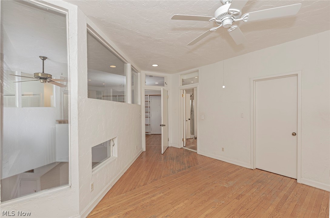 Buckingham Condo - Residential