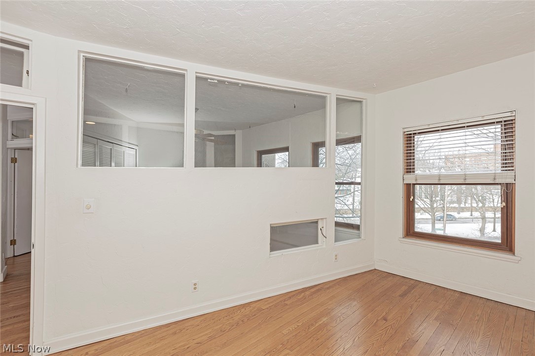 Buckingham Condo - Residential