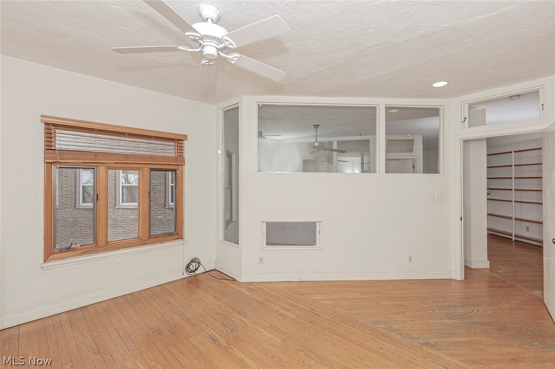 Buckingham Condo - Residential