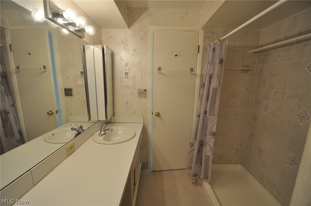 The Carlyle - Residential