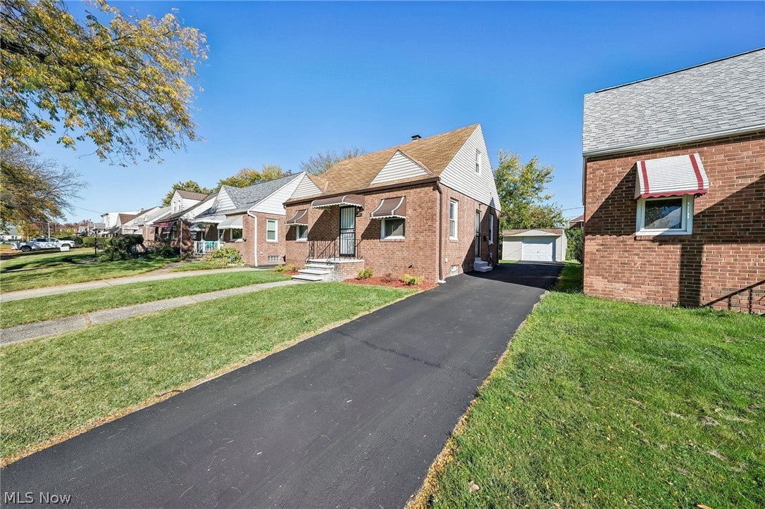 4097 E 154th Street