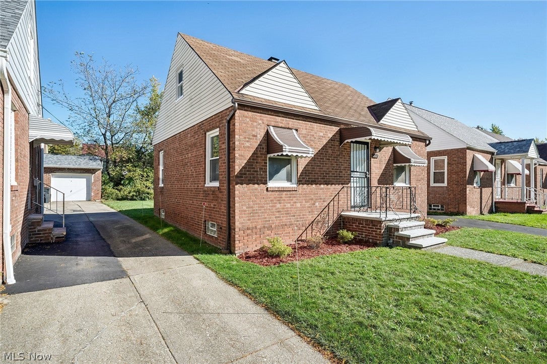 4097 E 154th Street