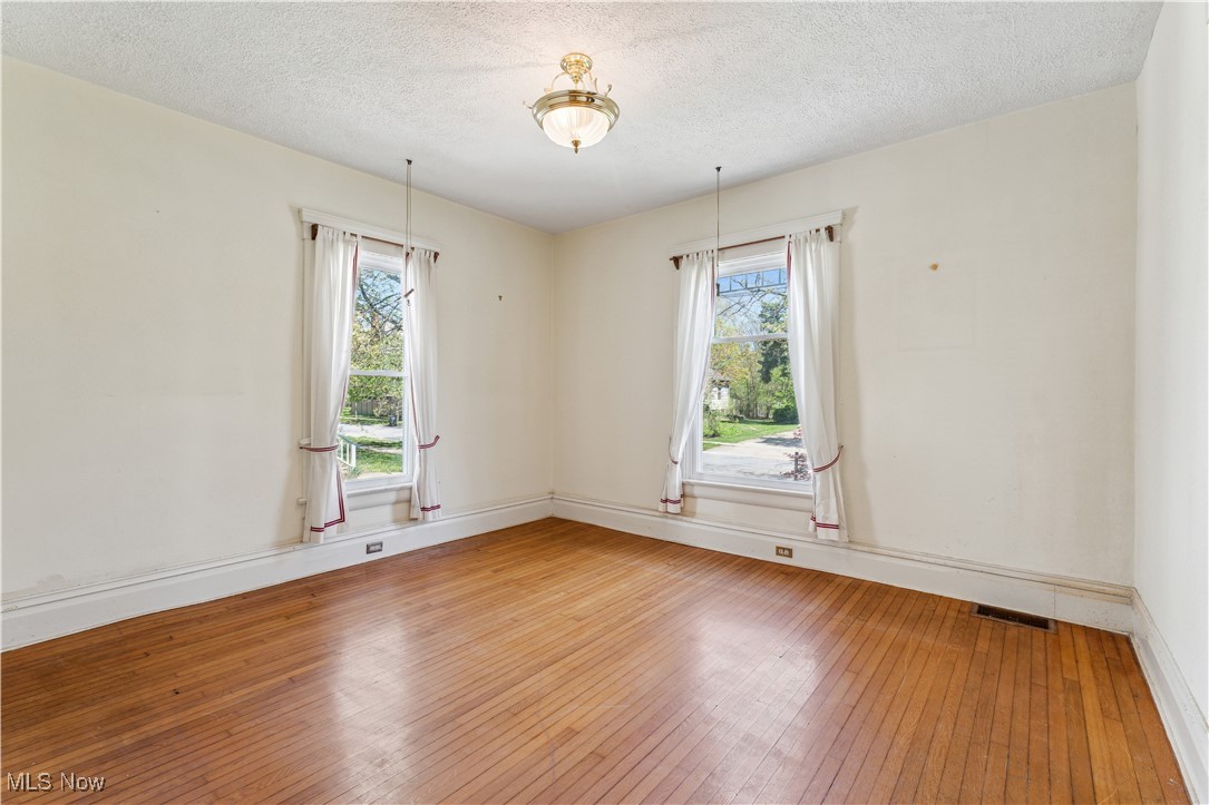 162 S Cedar Street, Oberlin, Ohio image 8