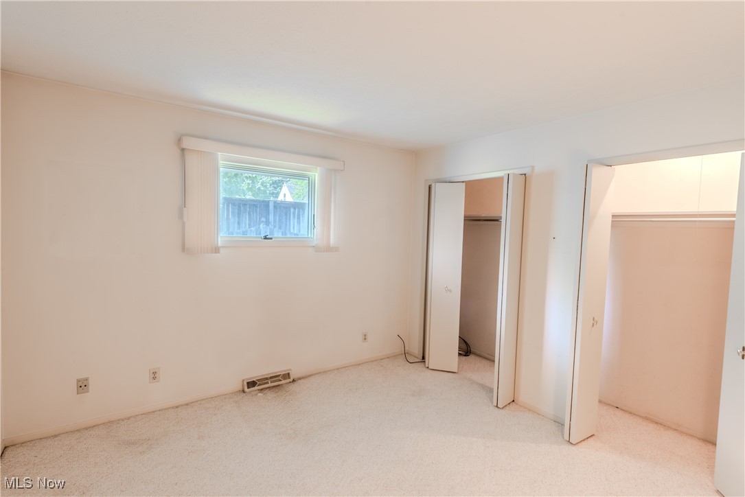 142 Meadow Drive, Berea, Ohio image 11
