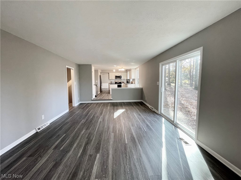 Williamsburg Estates 05 - Residential