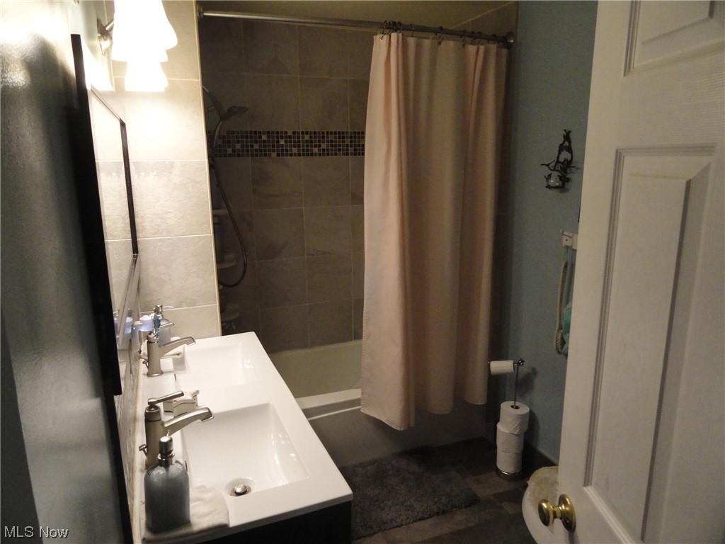 New Manchester - Residential