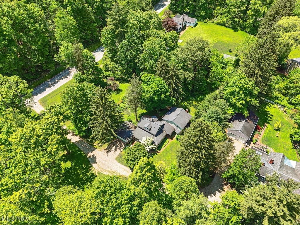 Moreland Hills, Ohio 44022, United States, 4 Bedrooms Bedrooms, ,3 BathroomsBathrooms,Residential,Active,144592