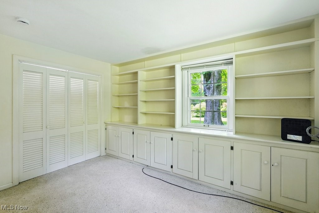 Moreland Hills, Ohio 44022, United States, 4 Bedrooms Bedrooms, ,3 BathroomsBathrooms,Residential,Active,144592