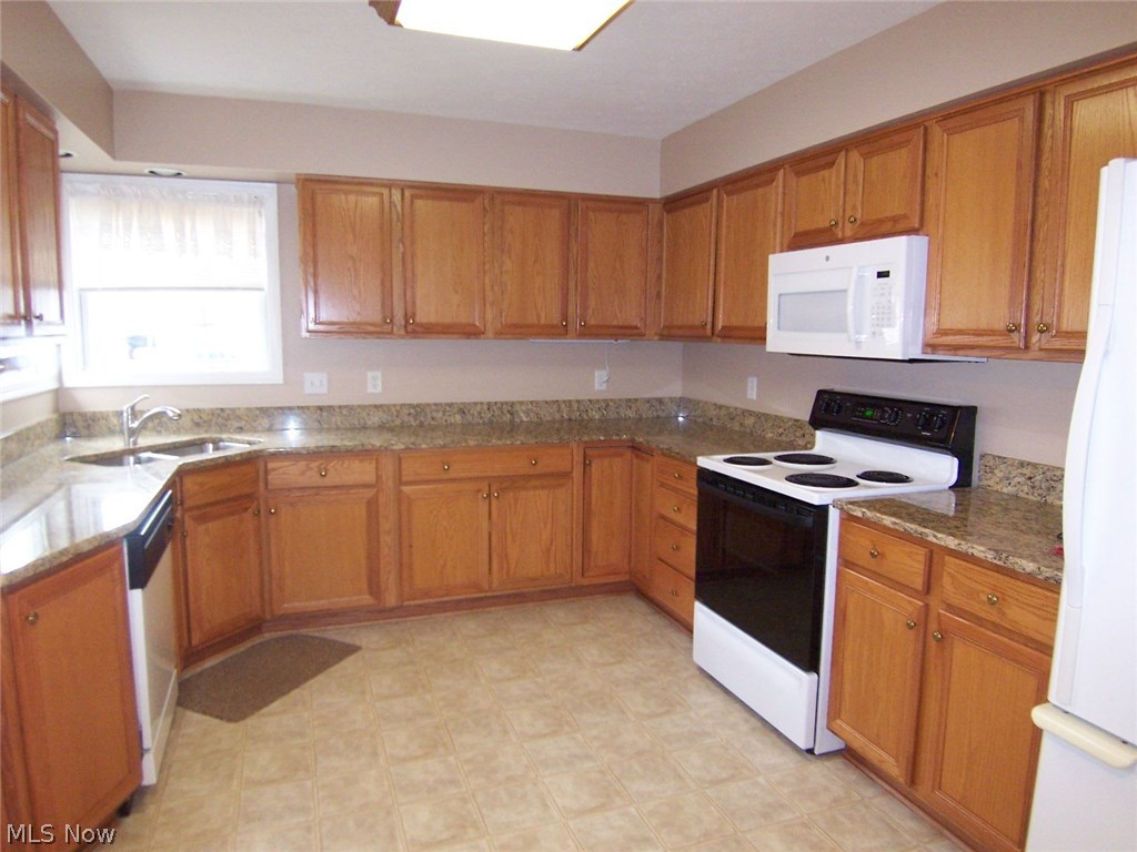 Woodbury Condos Ph Xxxiii - Residential