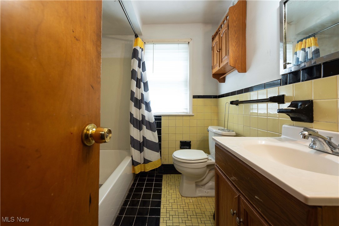 665 Babbitt Road, Euclid, Ohio image 12