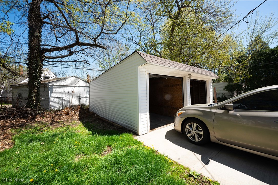 665 Babbitt Road, Euclid, Ohio image 14