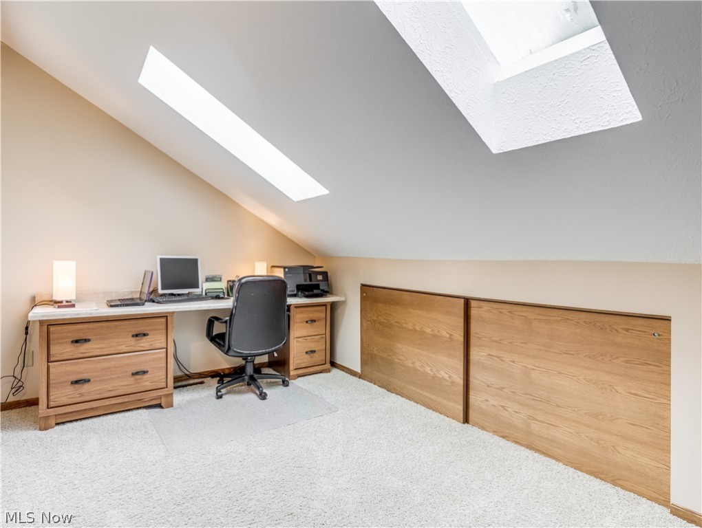 Pine Hill Rdg Condo Estate #4 Ph - Residential