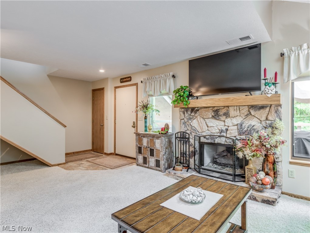 Pine Hill Rdg Condo Estate #4 Ph - Residential