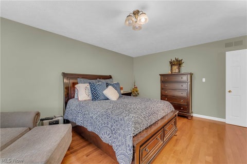 Tiny photo for 8411 N Bluff Drive, Broadview Heights, OH 44147 (MLS # 5256665)