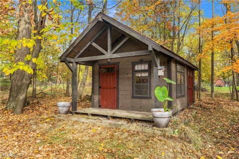 Tiny photo for 8411 N Bluff Drive, Broadview Heights, OH 44147 (MLS # 5256665)