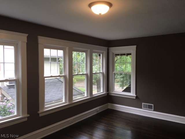 M M Browns - Residential