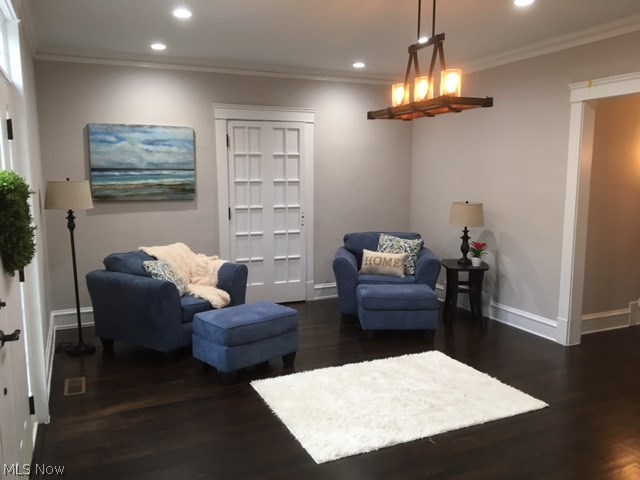 M M Browns - Residential