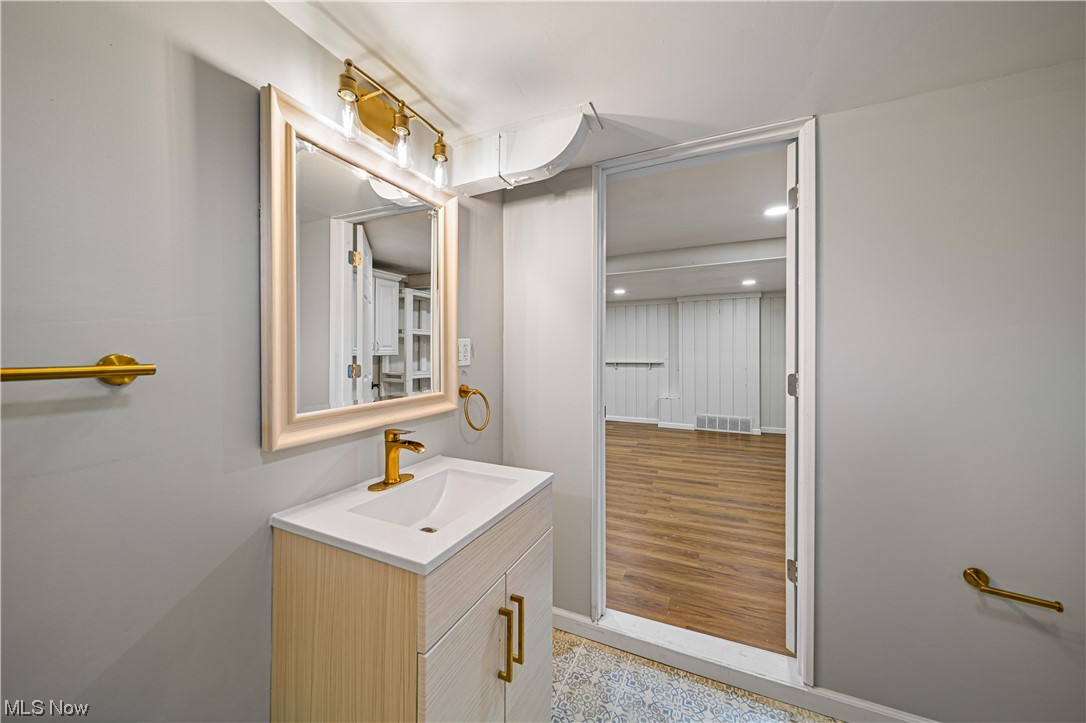 Pelham Manor - Residential