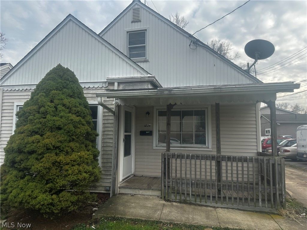 Photo of 1234 Sackett Avenue, Cuyahoga Falls, OH 44223 (MLS # 5195064)