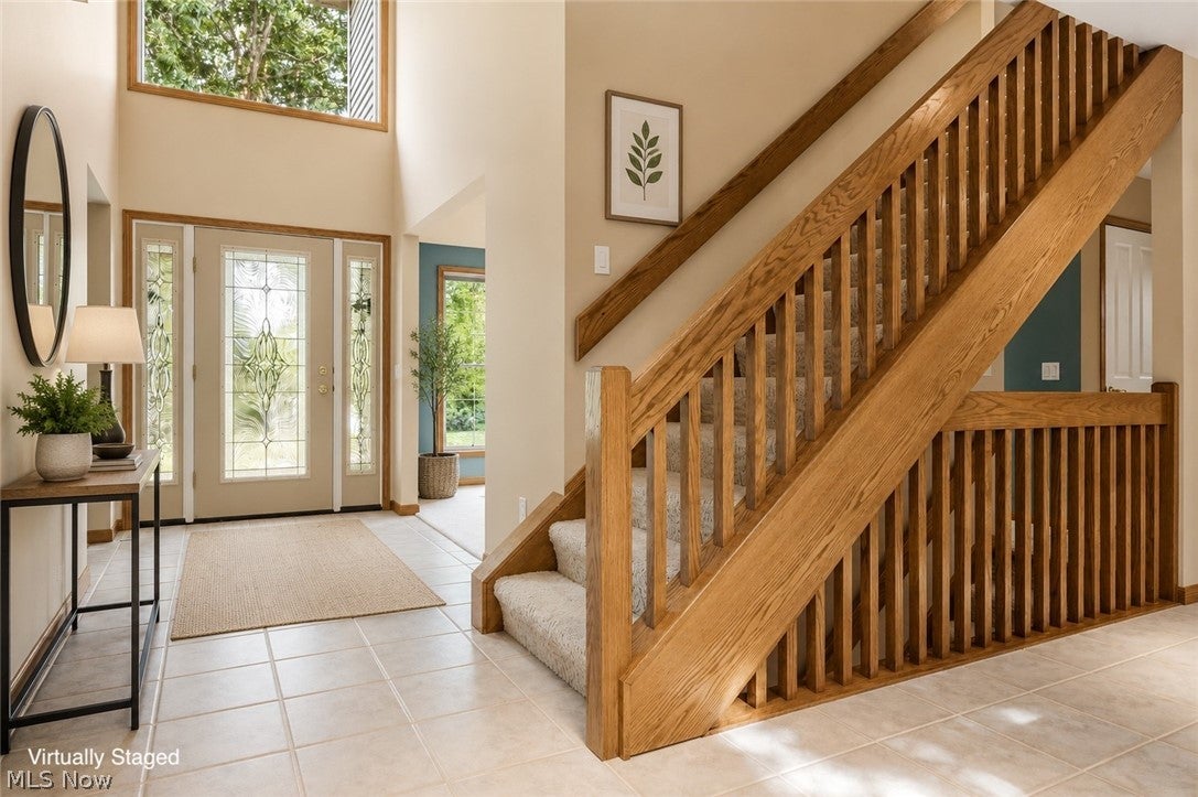 6435 Suzanne Lane