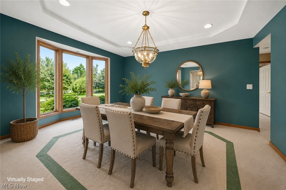 6435 Suzanne Lane