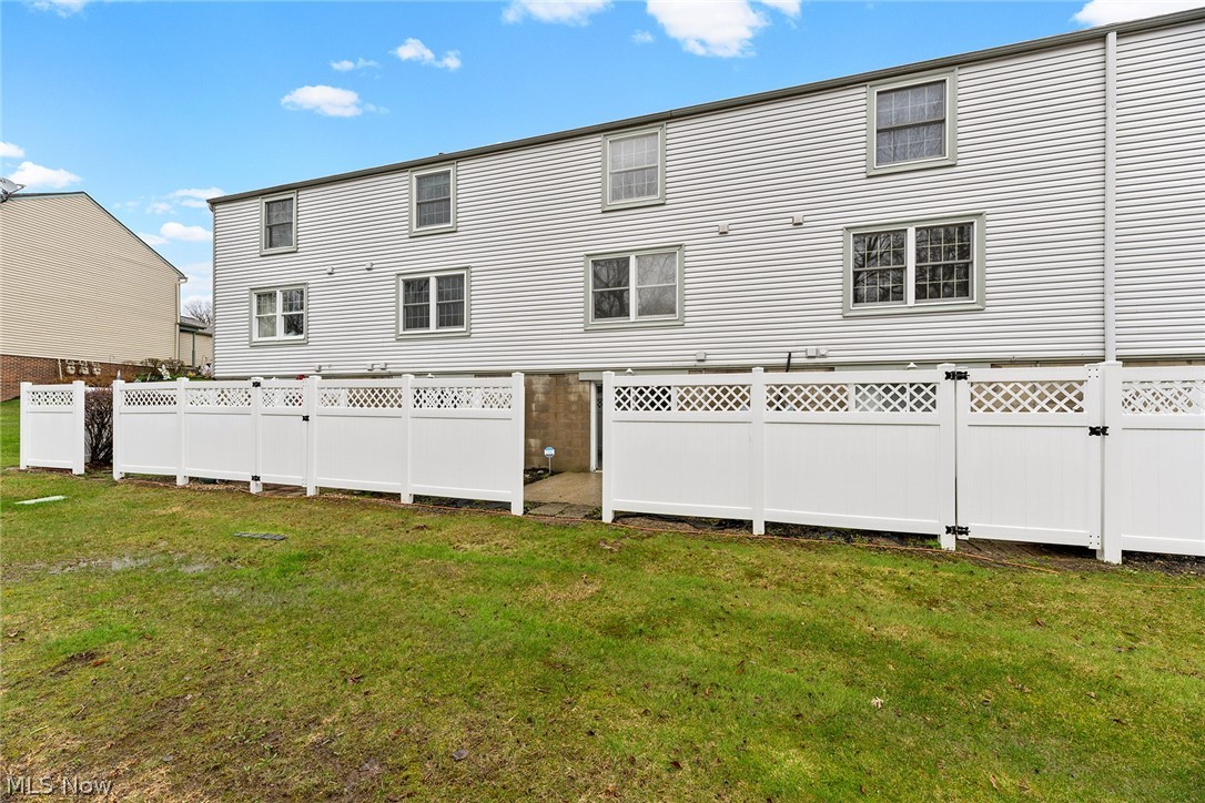 Palmetto Ave - Residential