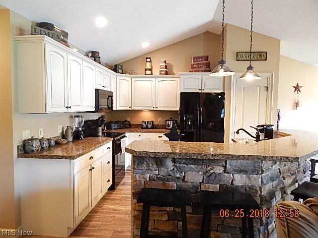 Connecticut Western Reserve - Residential