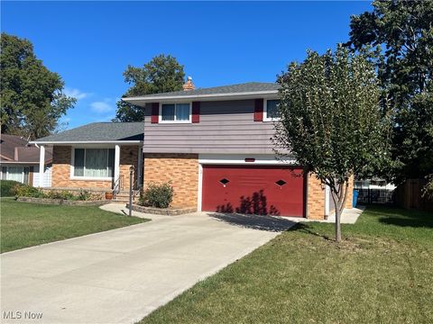 26726 Leenders Lane North Olmsted OH 44070