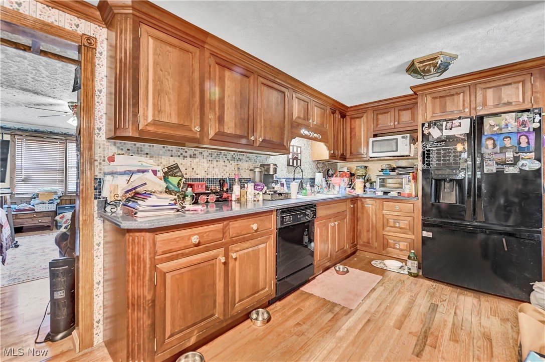 205 Glenwell Circle, Medina, Ohio image 6