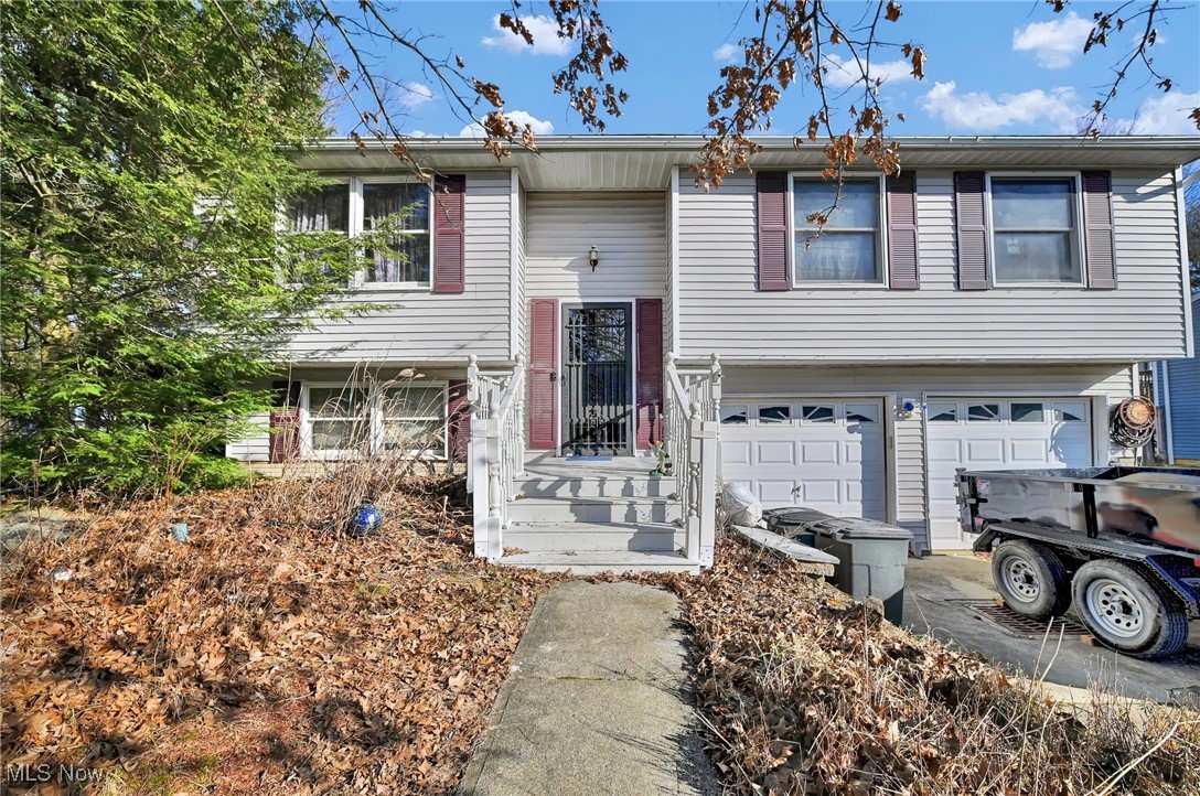 205 Glenwell Circle, Medina, Ohio image 1