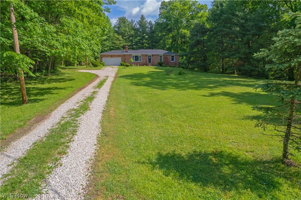 Photo of 3969 Lynn Road, Ravenna, OH 44266 (MLS # 5219423)