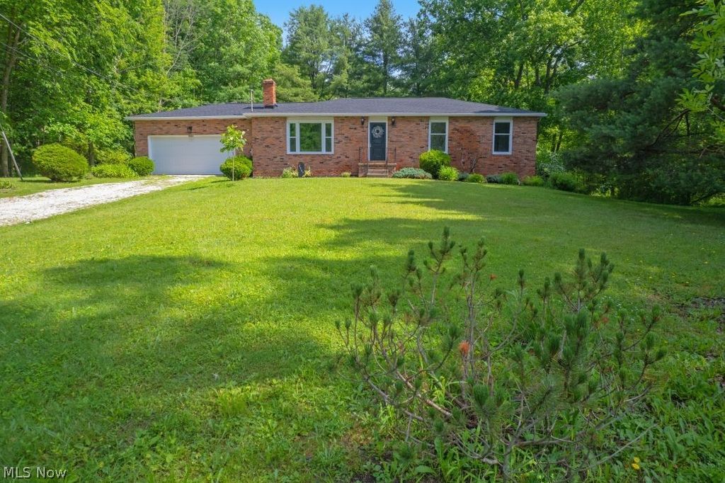 Photo of 3969 Lynn Road, Ravenna, OH 44266 (MLS # 5219423)