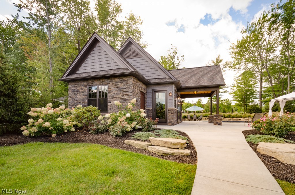 Little Mountain Cntry Club 03&4 - Residential