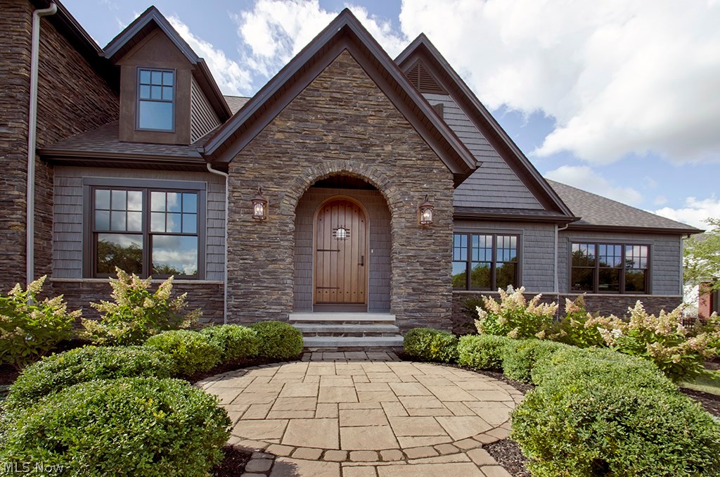 Little Mountain Cntry Club 03&4 - Residential