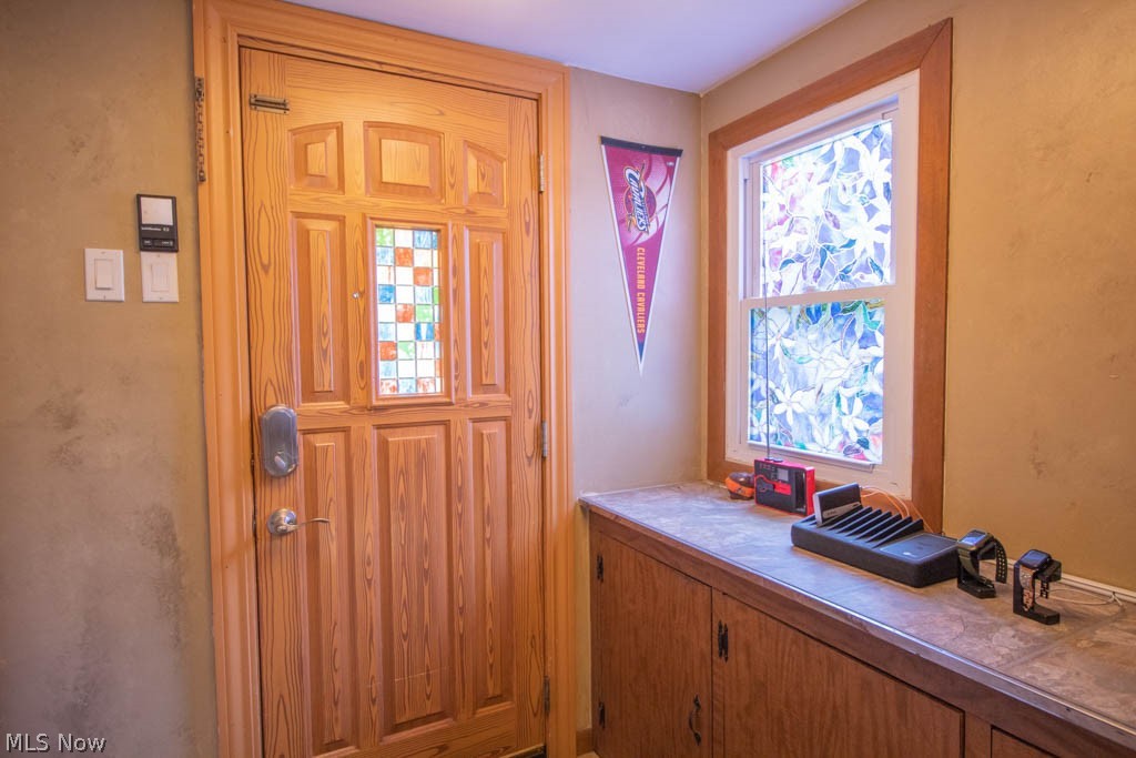 Collins & Robinsons 09 - Residential