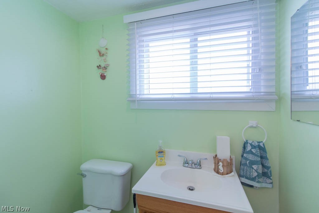 Collins & Robinsons 09 - Residential