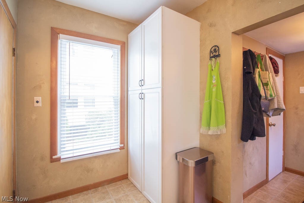 Collins & Robinsons 09 - Residential