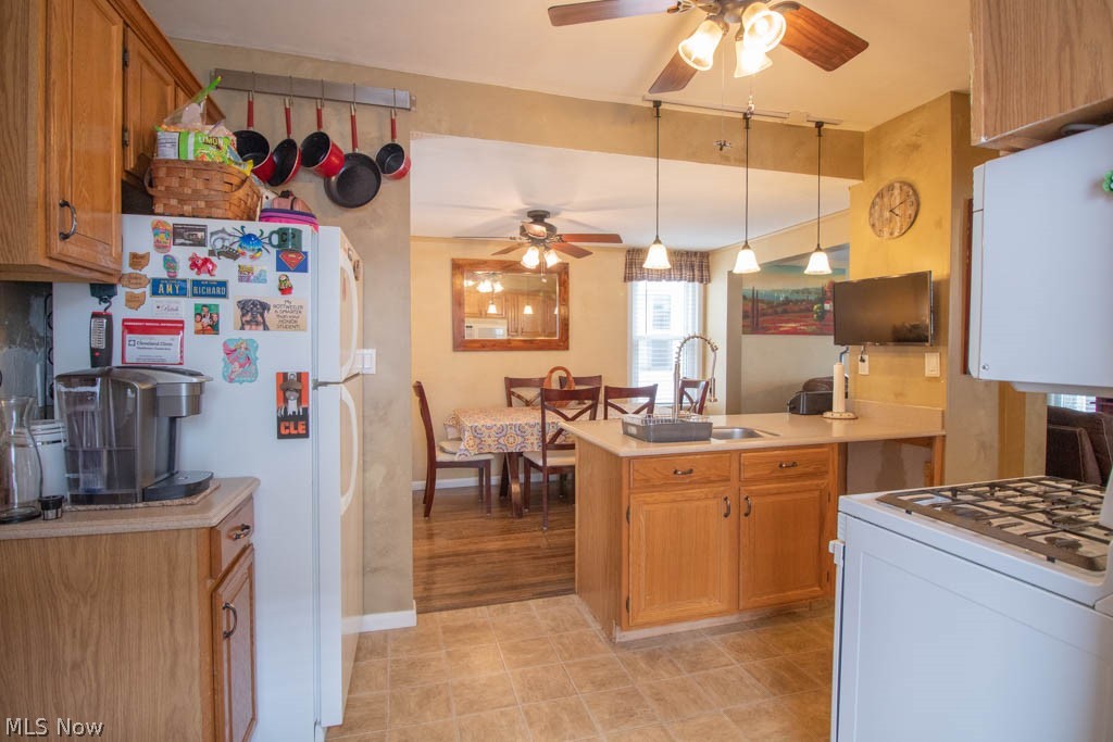 Collins & Robinsons 09 - Residential