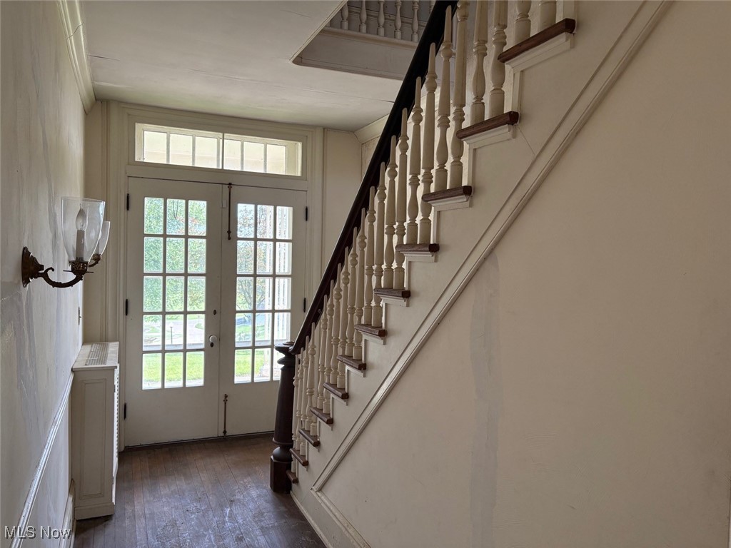 989 Orchard Hill Circle