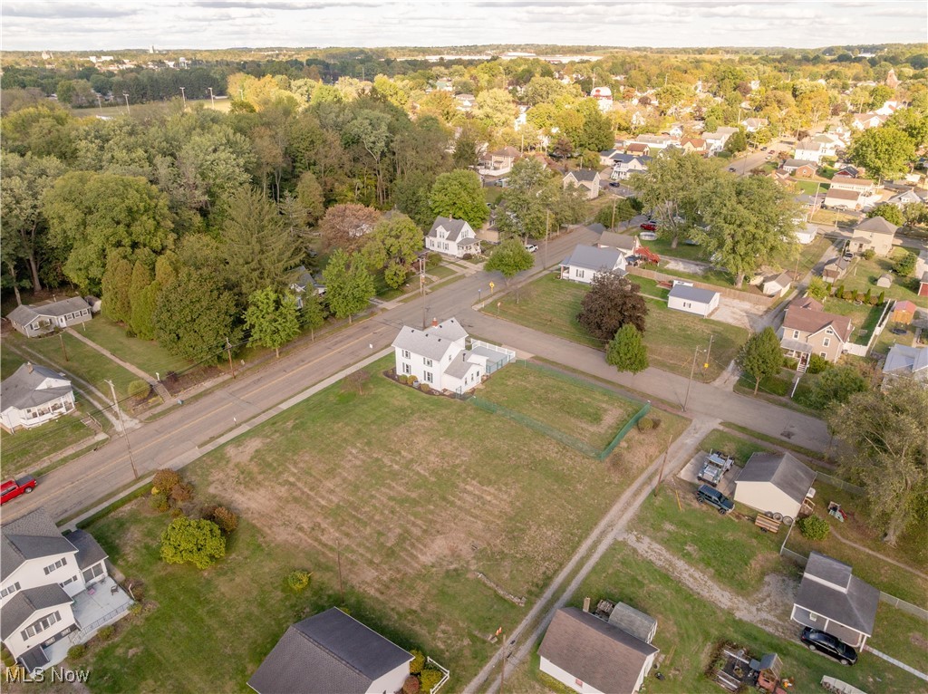 Village/Navarre - Residential