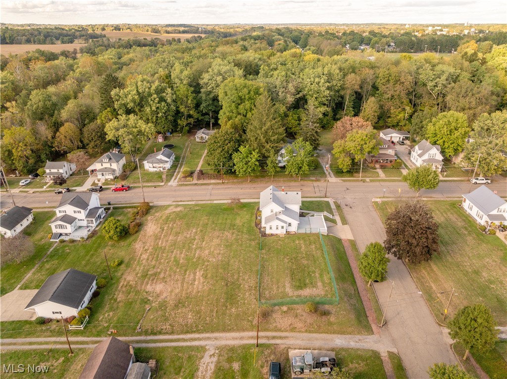 Village/Navarre - Residential