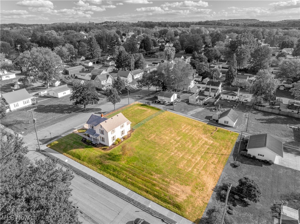Village/Navarre - Residential
