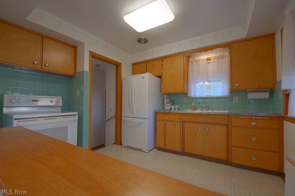 Mayfair Acres Sub - Residential