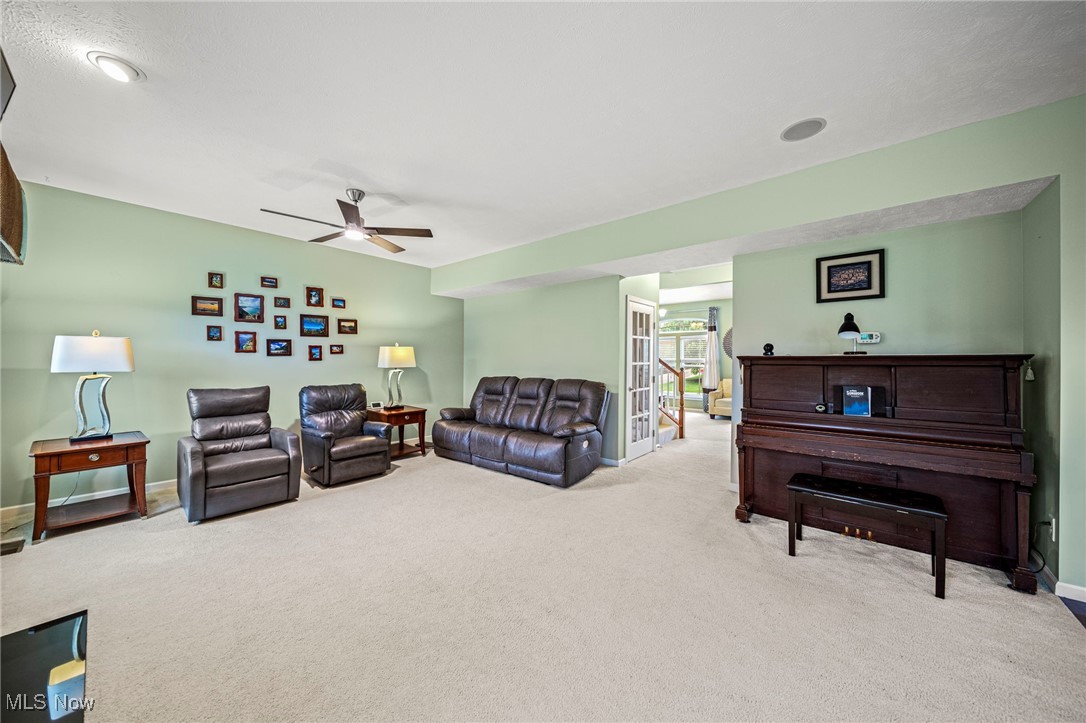 8725 Wild Flower Way, Mentor, Ohio image 11
