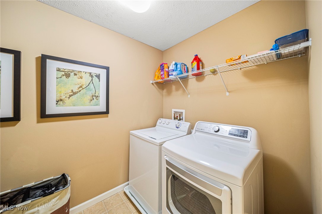 8725 Wild Flower Way, Mentor, Ohio image 31