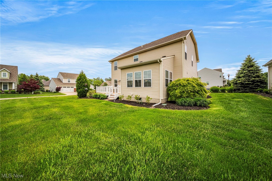 8725 Wild Flower Way, Mentor, Ohio image 44