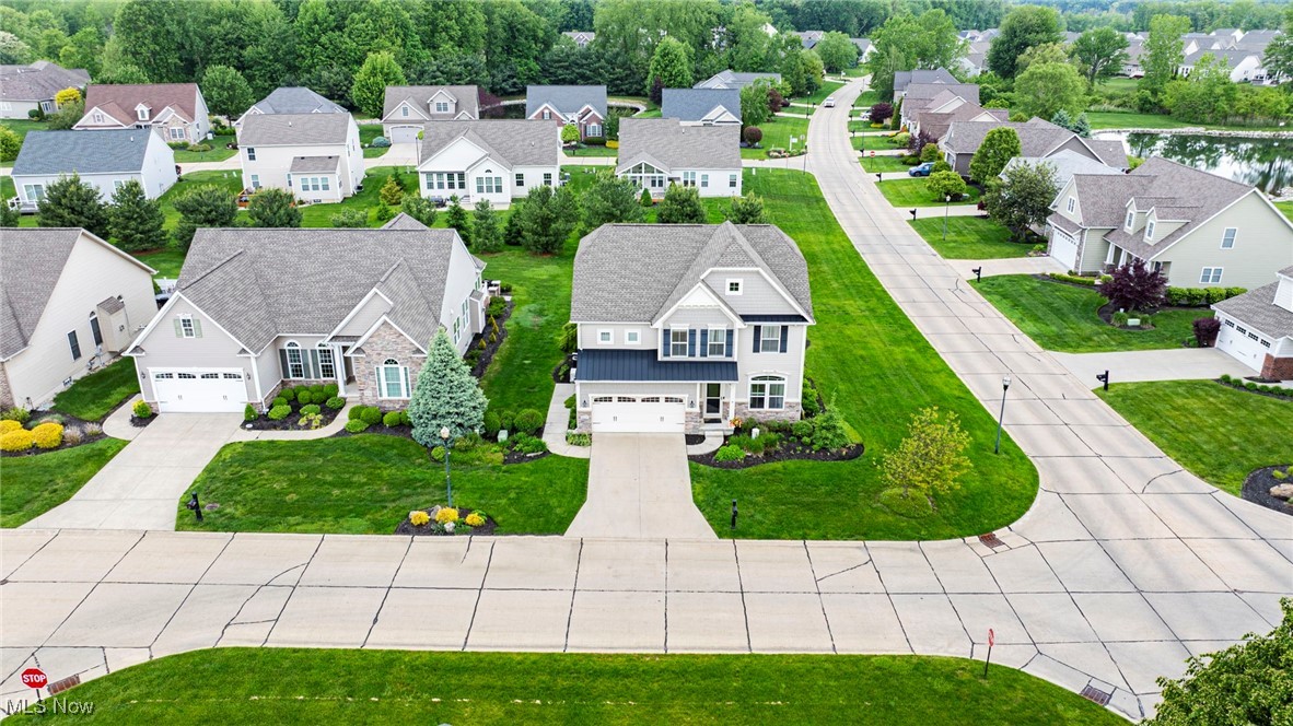 8725 Wild Flower Way, Mentor, Ohio image 3